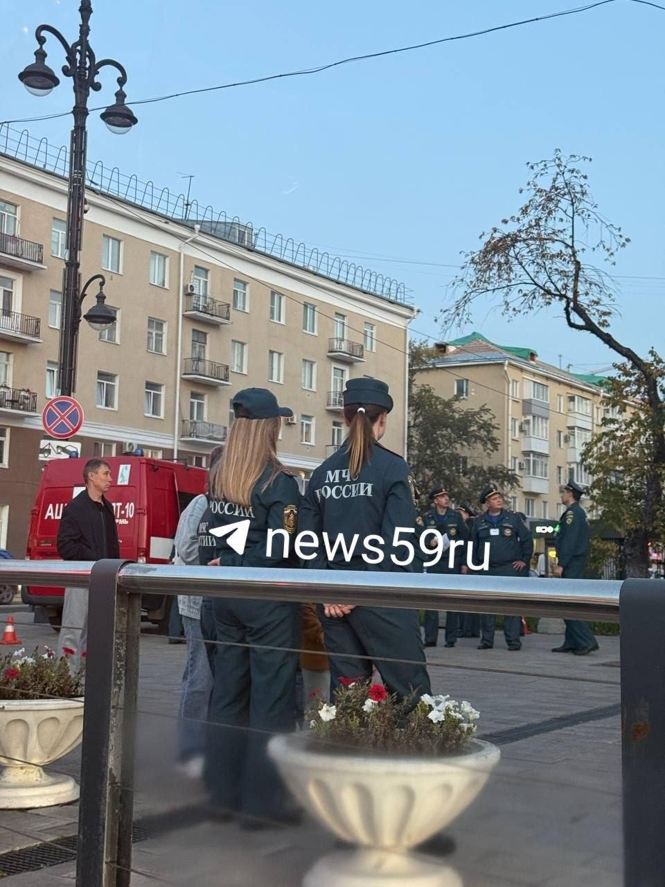 Пермяки заметили пожарные машины и реанимацию у Башни смерти — что происходит