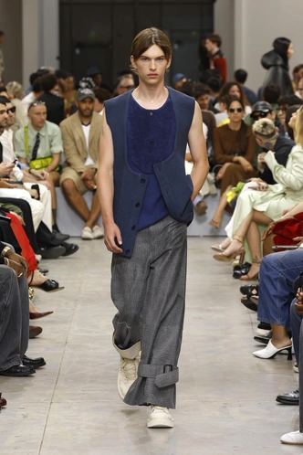 JW Anderson ss25 | Источник: Legion Media