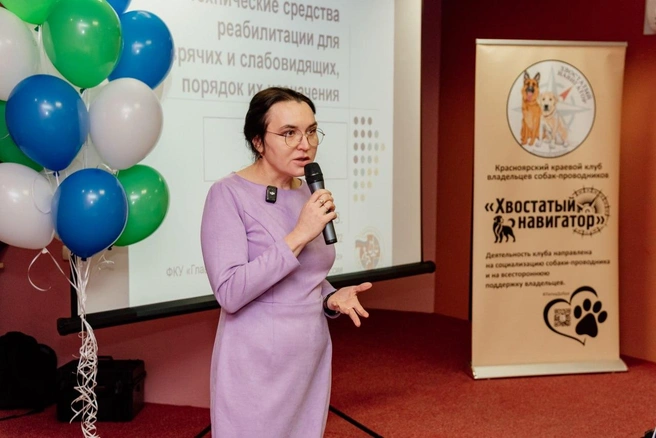 После сессии вопросов и ответов участники продолжили диалог в неформальной обстановке | Источник: «Оптикор»