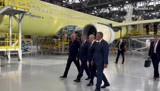 «Может быть больше»: Путину рассказали про дальность полета МС-21 | Источник: kremlin.ru