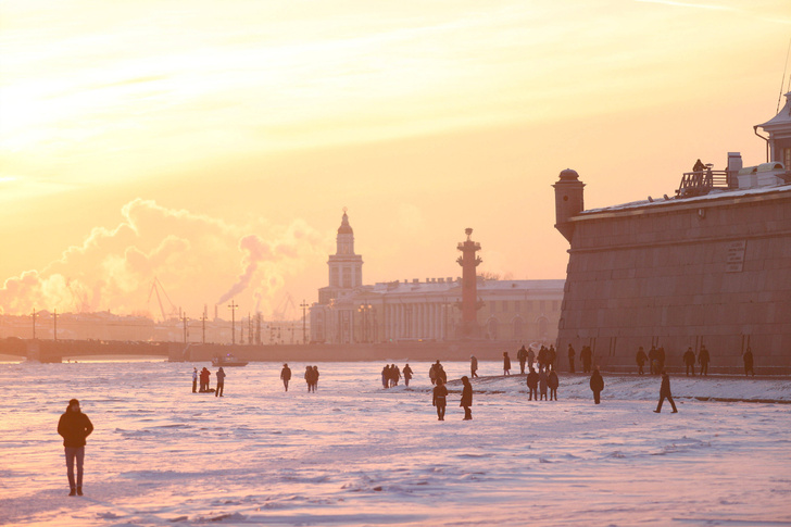 Петербуржцам предложили убирать снег самостоятельно