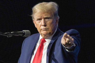 Бывшие союзники призывают Трампа прекратить 'смешные' посты