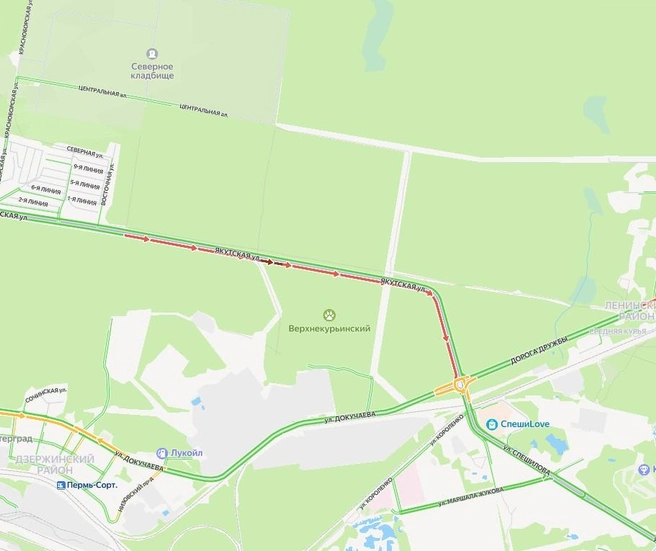 Особенно медленно машины двигаются в районе кольца | Источник: yandex.ru / maps