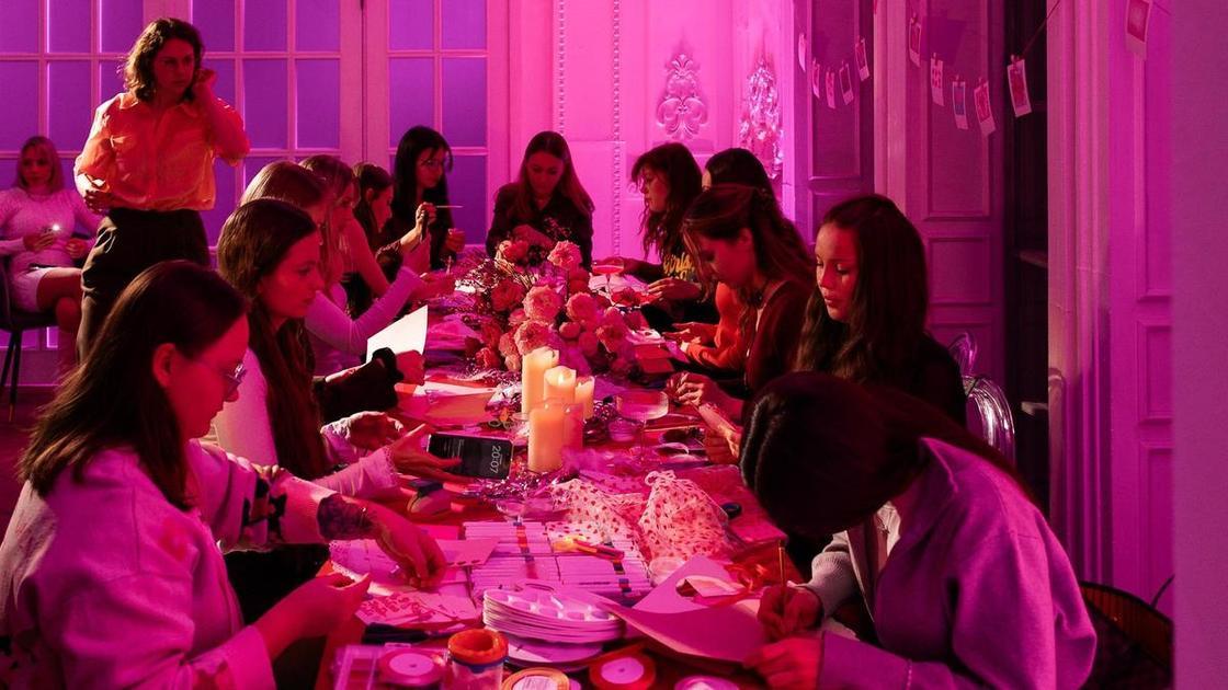 &laquo;Девушка девушке&nbsp;&mdash; дом&raquo;: как менялось женское общение онлайн и оффлайн от форумов к комьюнити