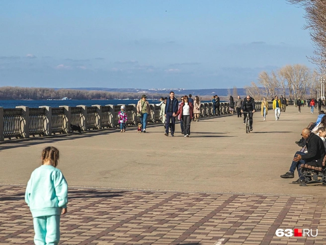 Вполне возможно, что сезон активных прогулок по набережной в этом году будет открыт раньше | Источник: Роман Данилкин / 63.RU