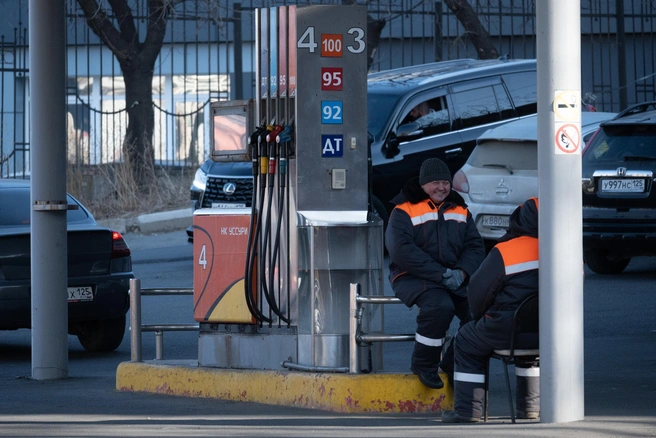 Рассказываем, что происходит на рынке топлива в России | Источник: Елена Буйвол / VLADIVOSTOK1.RU