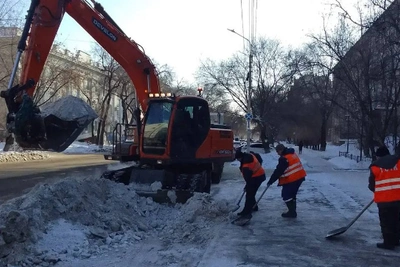 В Благовещенске очистили 130 км дорог после снежного циклона