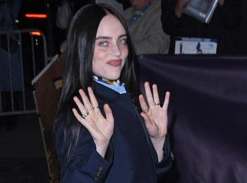 Названы 8 главных песен 2025 года