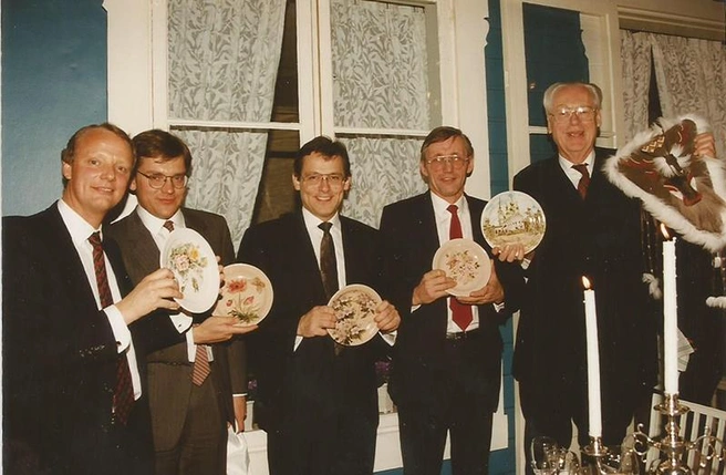 1992 год. В штаб-квартире компании «Тетра Пак». Крайний справа Рубен Раусинг — человек, который, по мнению Алексея Капустина, спас российскую пищевую промышленность. Фото сделано во время поездки в Швецию директоров петербургских молокозаводов | Источник: из личного архива