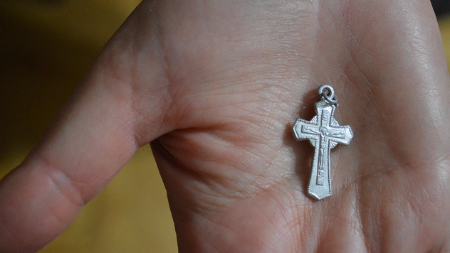 В челябинской школе дети отказались общаться с одноклассницей, потому что она некрещеная