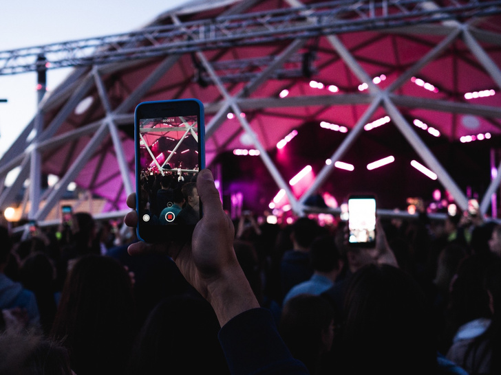 5 причин пойти на летний фестиваль Roof Fest