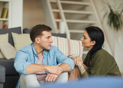 4 признака одиночества в отношениях с мужчиной (и как снова сблизиться с ним)