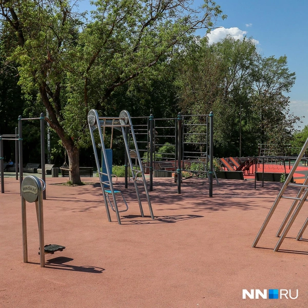 Большой популярностью пользуются и детские площадки | Источник: Наталья Бурухина / NN.RU