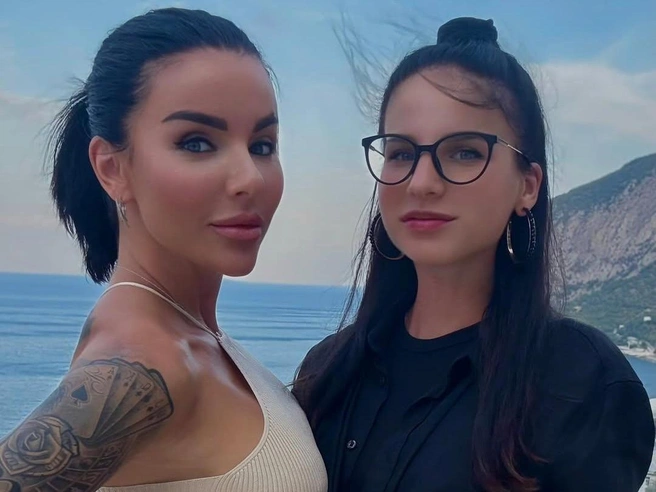 Виктория уверенно движется к карьере финансиста — а говорили, что от осинки не родятся апельсинки | Источник: official_juliavolkova / Instagram (экстремистская организация, деятельность запрещена на территории РФ)