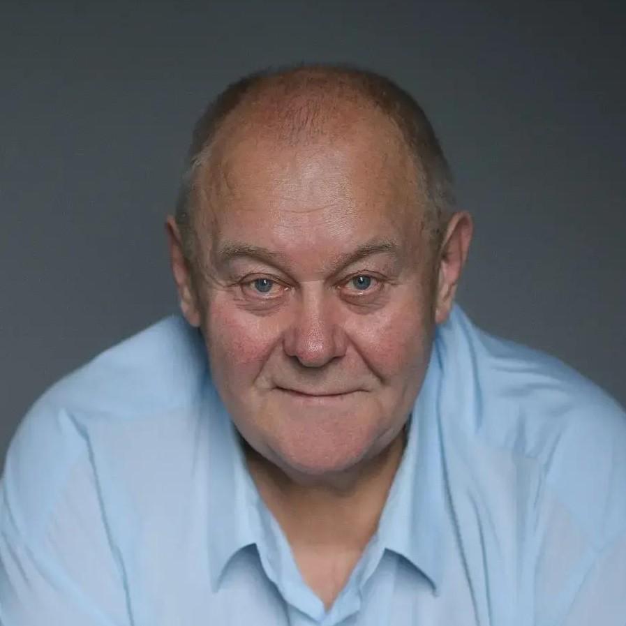 <p>Владимир Гусев</p>