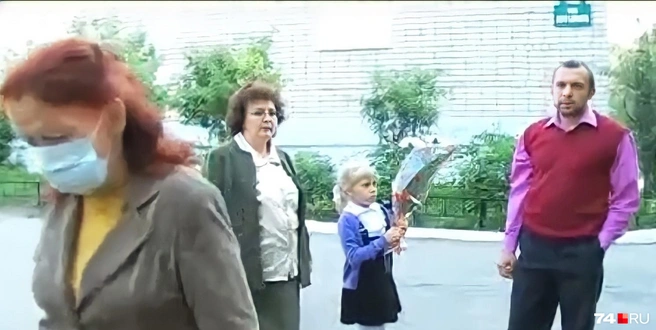 День знаний в школах Ленинского района поставили на паузу из-за брома в воздухе | Источник: архив 74.RU