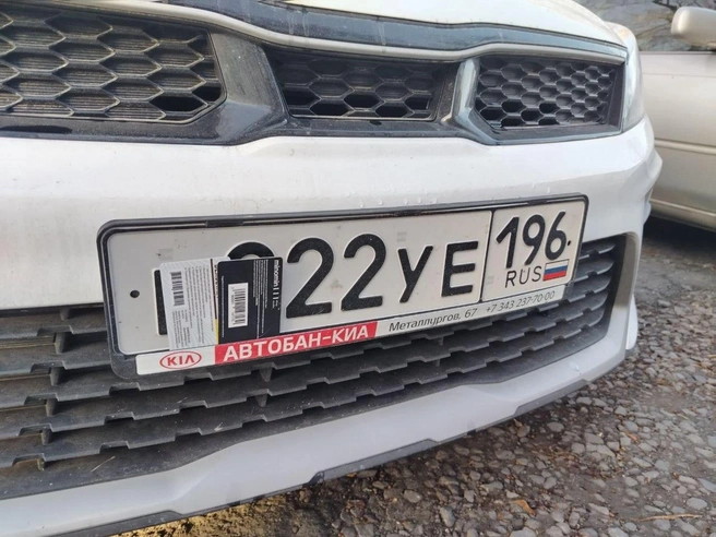 Примерно треть автовладельцев по-прежнему не желают платить за парковку в центре | Источник: Роман Марьяненко / E1.RU