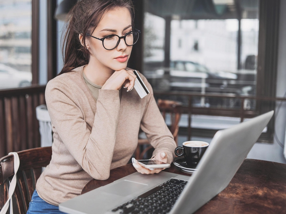 Быстрые деньги: 5 привычек, которые помогут улучшить ваше финансовое положение в 2023 году | marieclaire.ru