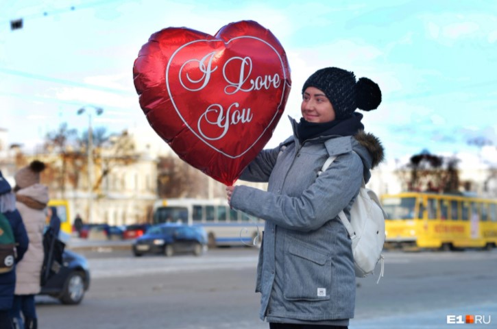 «Избила, а потом женила на себе»: россияне рассказали свои истории любви