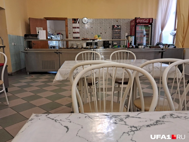 Интерьер самый простой | Источник: Андрей Сивец / UFA1.RU