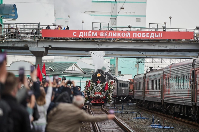 Для машинистов и помощников машинистов паровозных бригад была изготовлена железнодорожная форма образца 1943 года | Источник: Александр Ощепков / NGS.RU