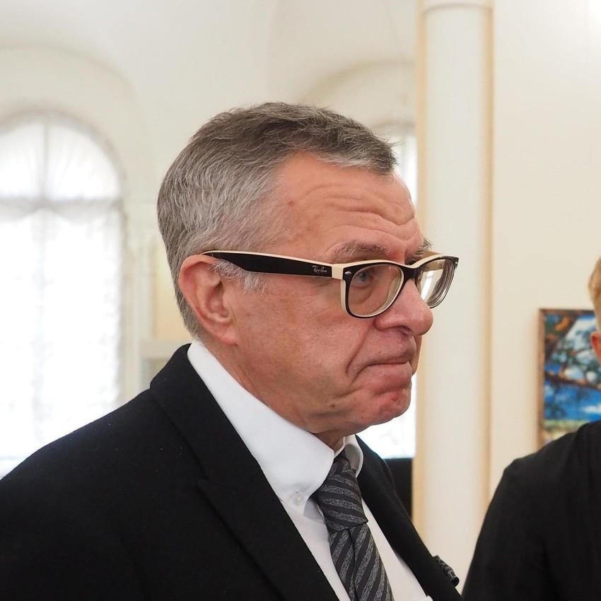 <p>Андрей Ургант</p>