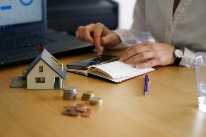 Заём под залог недвижимости | Источник: Wirestock/istockphoto.com