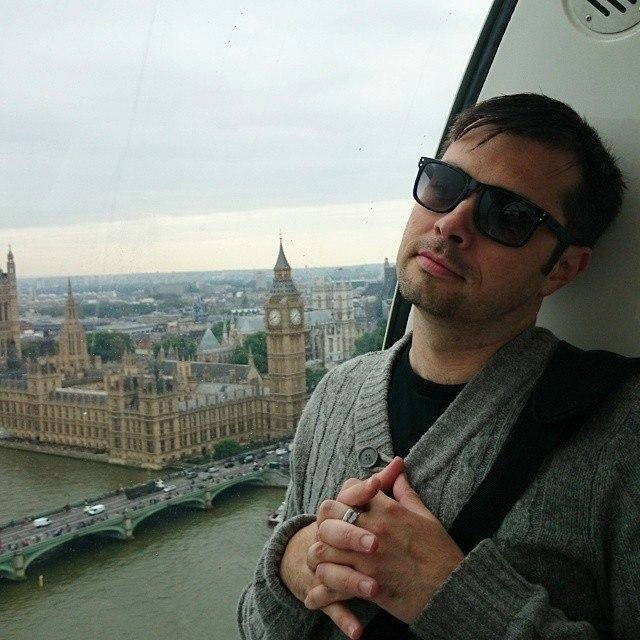 Вадим Азарх прожил в Англии 27 лет, но вернулся в Россию и не жалеет о сделанном выборе | Источник: личный архив музыканта