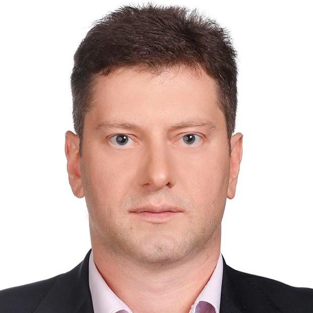 <p>Максим Чирков</p>