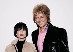 Кадышева и тут неразлучна с сыном, Шаляпин стал Иваном-дураком, а Дмитриенко показал тело в мюзикле Первого канала