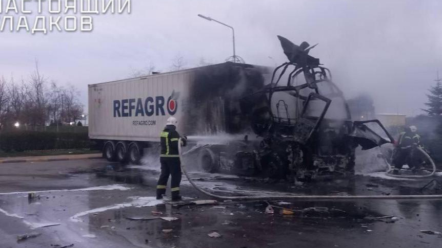 Дроны ВСУ атаковали Россию. Один из них убил водителя грузовика