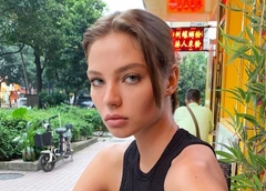 Алеся Кафельникова показала помолвочное кольцо