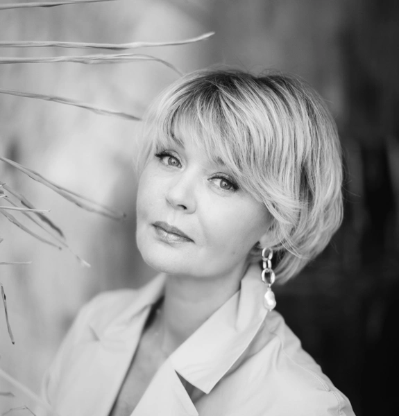 Юлия Меньшова&nbsp;— телеведущая, актриса, автор канала «Сама Меньшова» | Источник: Psychologies.ru