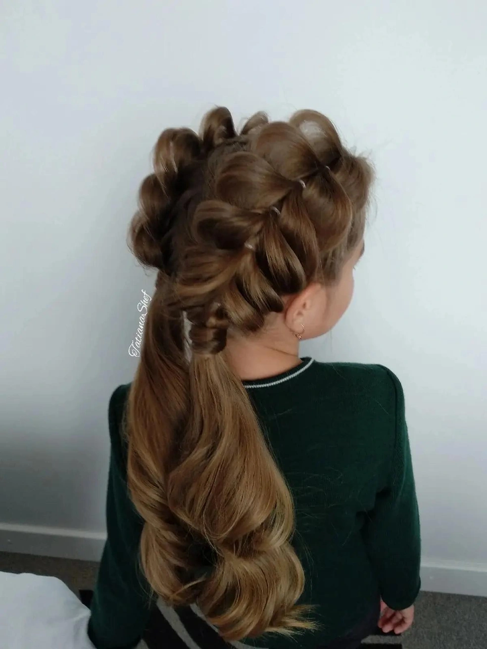 Прически с косичками для девочек на длинные и средние волосы , 35+ фото