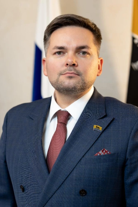 Даниил Маркин работает над дизайн-кодом Сургута | Источник: дума Сургута
