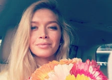 Вера Брежнева поздравила сестер с днем рождения
