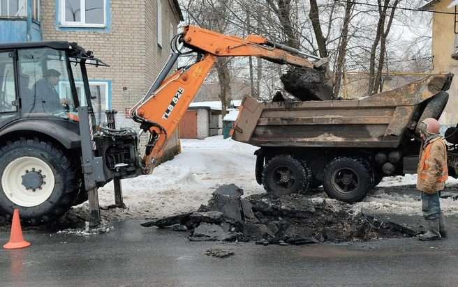 В Ульяновске четыре улицы остались без воды из-за коммунальной аварии | Источник: vk.com/ulvodokanal