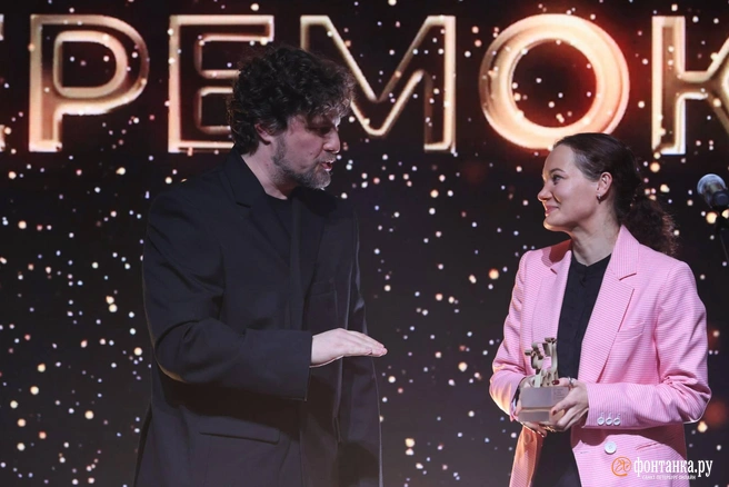 директор Александринского театра Александр Малич и победитель в номинации «Сделано в СПб и ЛО»&nbsp;— территориальный директор компании «Теремок» в Санкт-Петербурге Екатерина Грабликас