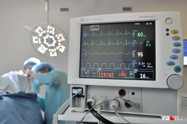 Нейрохирург провел несколько операций. В частности, удалили копчик. На восстановление после такого вмешательства уходит от пары недель до нескольких месяцев | Источник: Артем Устюжанин / Городские медиа