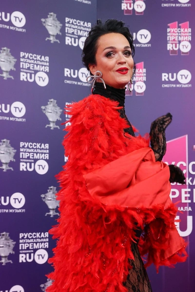 Слава | www.starhit.ru