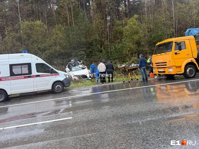Авария произошла на 21-м километре Серовского тракта | Источник: читатель E1.RU