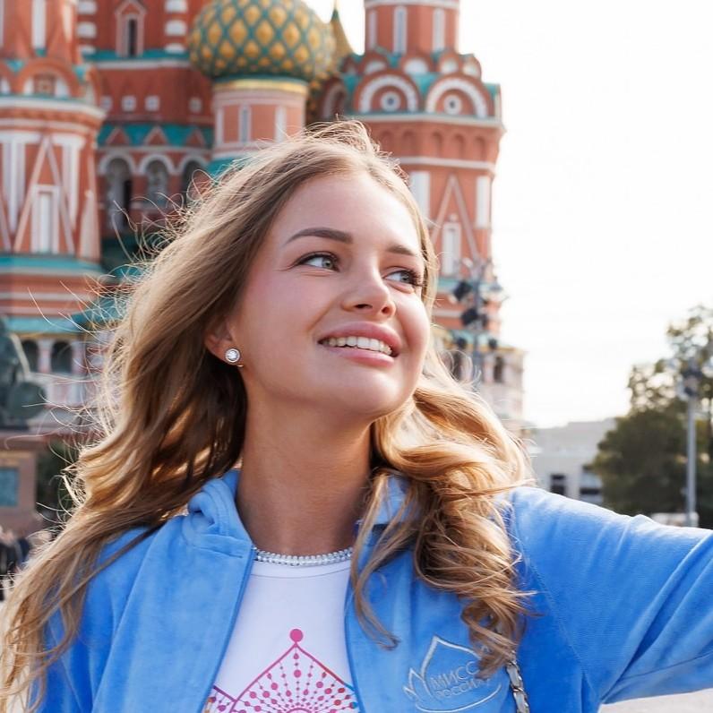 «Мисс Россия — 2025» Анастасия Венза о нечестной победе, наезде Анны Линниковой, пластике и учебе в медвузе