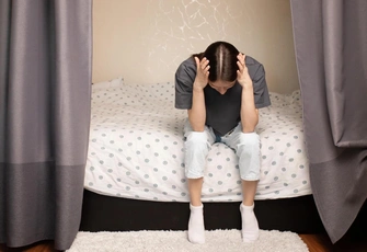 «Бью себя по голове каждый раз, когда родные чавкают за столом»