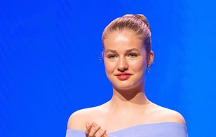 Выросла и располнела: 17-летняя принцесса Испании удивила изменившейся фигурой и неопрятным видом