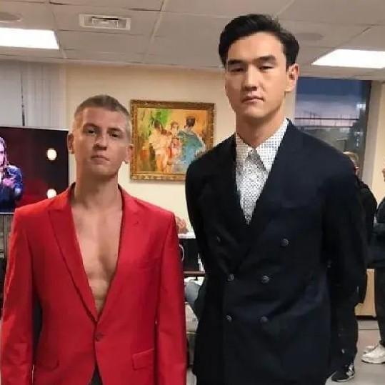 Щербаков примчался в Казахстан, чтобы поддержать лучшего друга Сабурова после 50-летнего изгнания из России