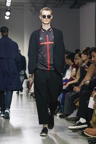 White Mountaineering ss25 | Источник: Ik Aldama | Legion Media