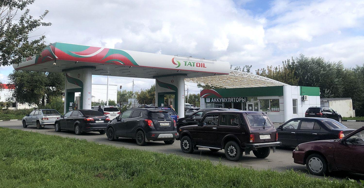 «Клапаны выбивали молотком». Показываем мотор после заправки на Tatoil — компания ответила на претензии челябинцев