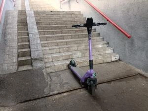 До окончания сезона проката электросамокатов остается около месяца-полутора | Источник: kuzrab.ru