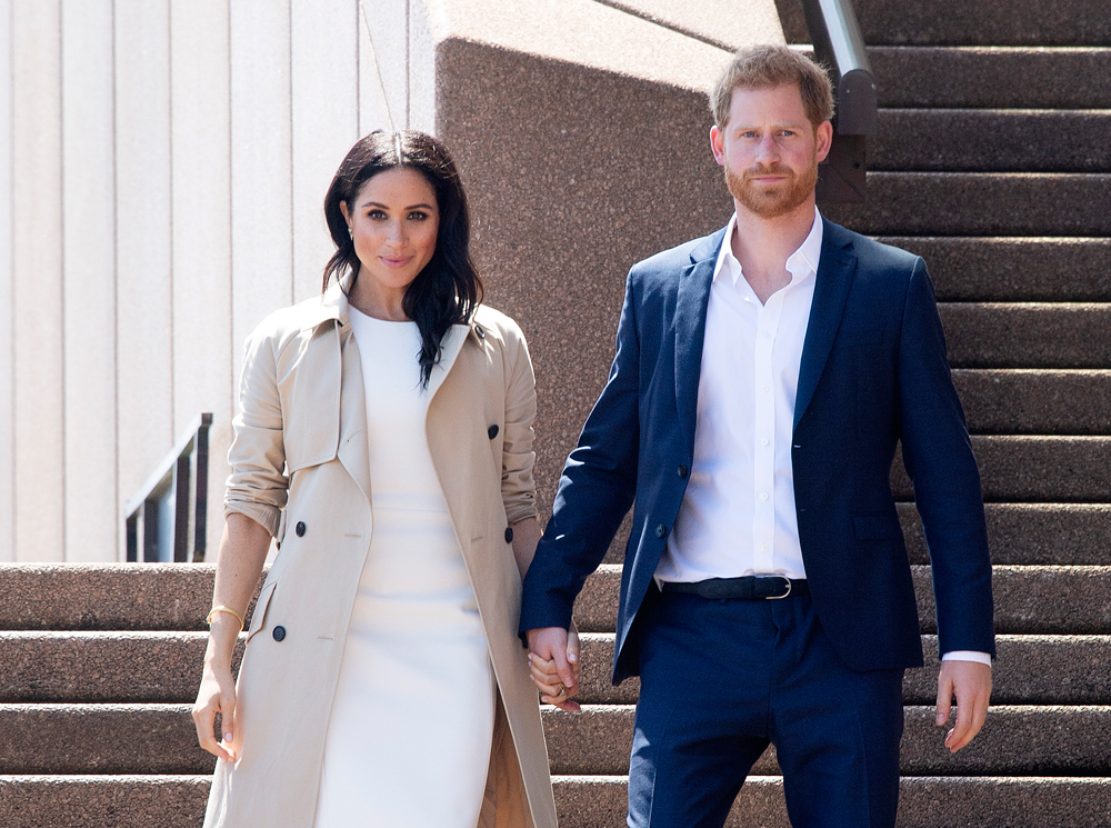 Герцог и герцогиня Сассекские на следующий день после того, как Кенсингтонский дворец объявил о беременности герцогини, 16 октября 2018 года | marieclaire.ru