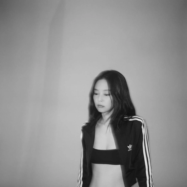 Источник: @jennierubyjane